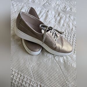 Eileen Fisher Shimmering Gold Platform Lace-up Sneakers | size 10